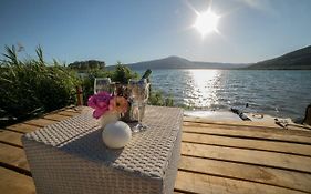 Cottage Beach Vico